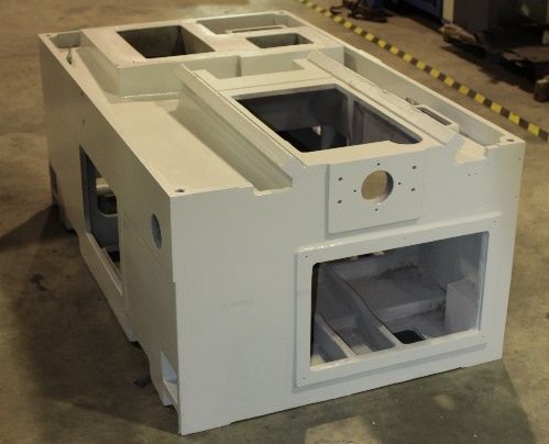 UNIVEQ UCG-4520NC3  Чугунная массивная литая станина  Обеспечивает необходимую жесткость, виброустойчивость и надежность станка во время работы    Корпус станка и девять основных компонентов изготовлены из высококачественного чугуна FC30 путем тер...